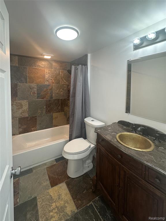 1749 Tannock Drive, Holly, MI 48442 — Photo 14