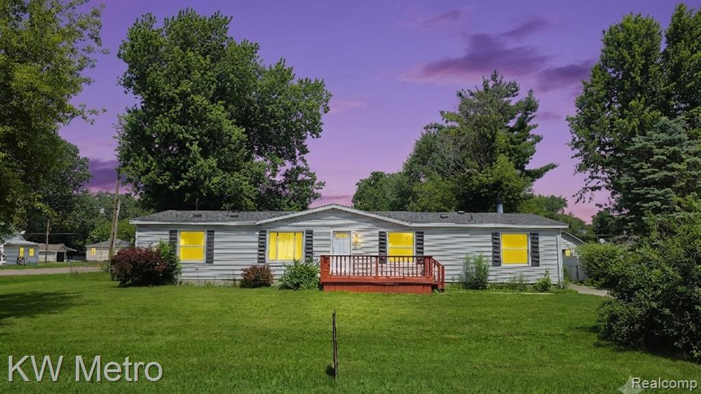 3520 Hogarth Avenue, Flint, MI 48532