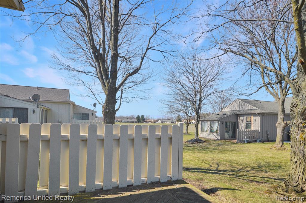 12113 Lexington Drive, South Lyon, MI 48178 — Photo 12