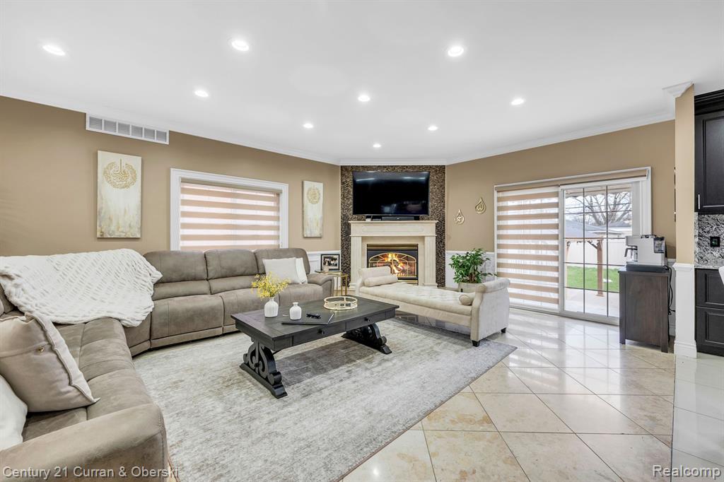 6248 Whitefield Street, Dearborn Heights, MI 48127 — Photo 26