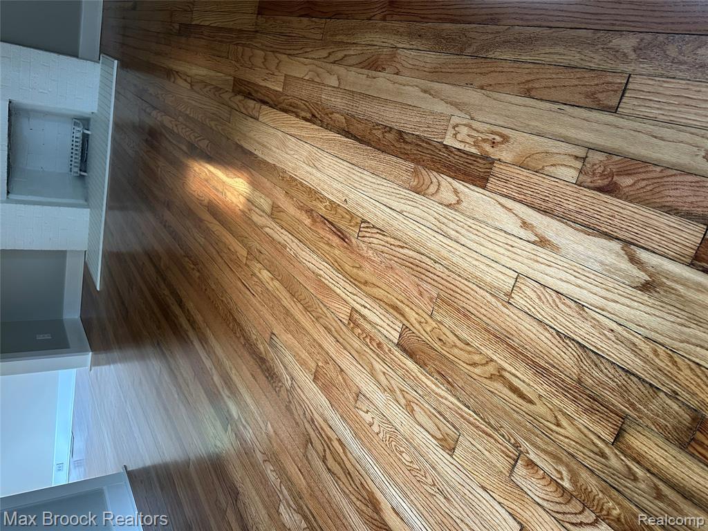 531 Gardenia Avenue, Royal Oak, MI 48067 — Photo 8