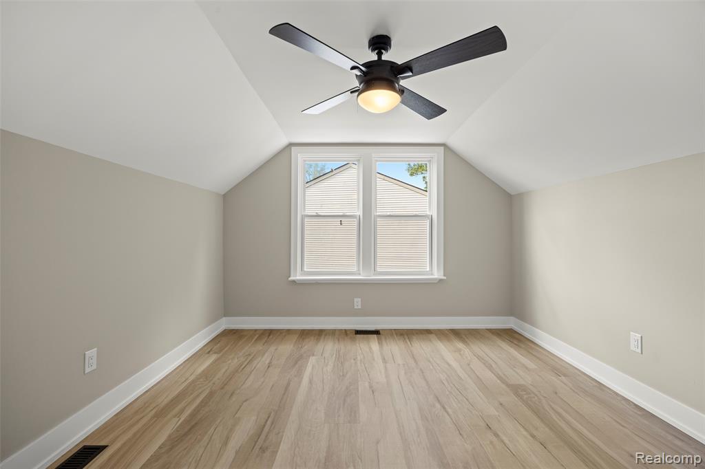 54253 Bradshaw Drive, New Baltimore, MI 48047 — Photo 17