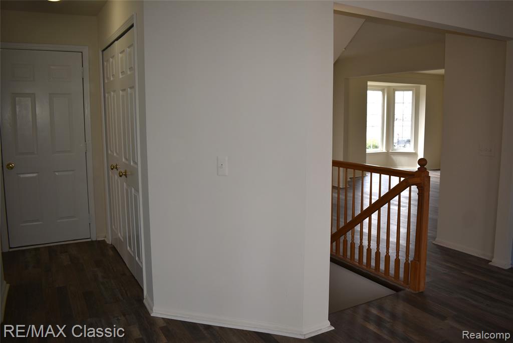 201 Columbia Drive, South Lyon, MI 48178 — Photo 28