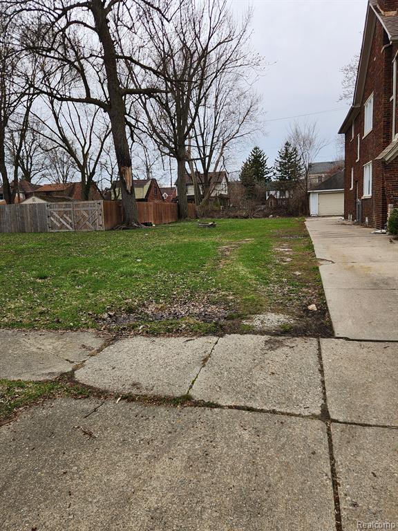 6111 YORKSHIRE Road, Detroit, MI 48224 — Photo 3