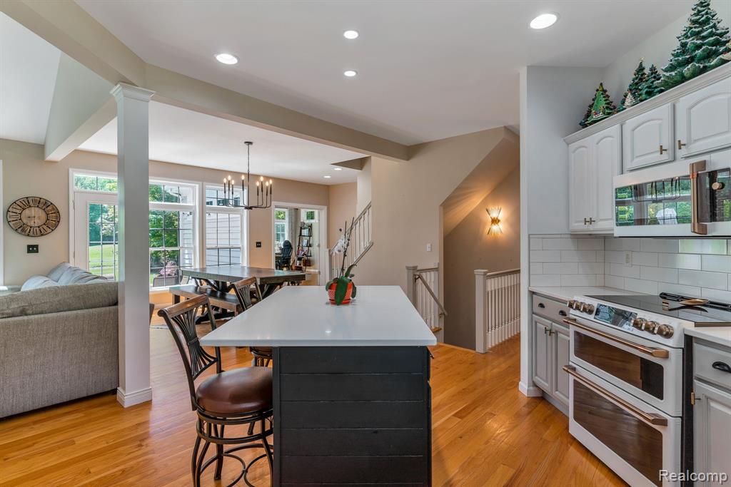 5827 WESTWOOD Drive, Grand Blanc, MI 48439 — Photo 18