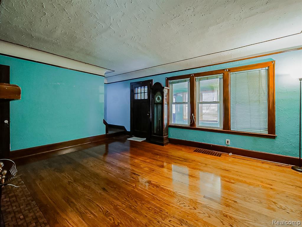 4177 Washington Street, Wayne, MI 48184 — Photo 6