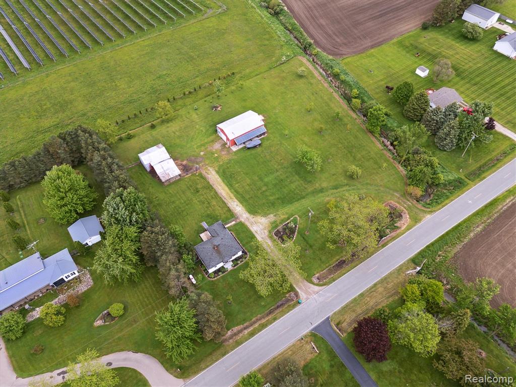 10605 Wilkinson Road, Lennon Vlg, MI 48449 — Photo 38