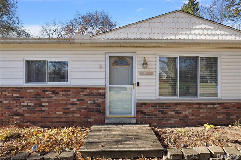 4775 Halberd Street, Commerce Twp, MI 48382 — Photo 5