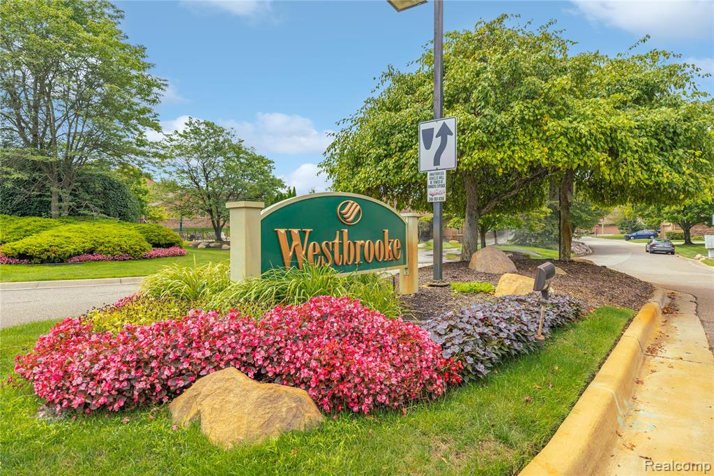 6607 Westbrooke Court, West Bloomfield, MI — Photo 4