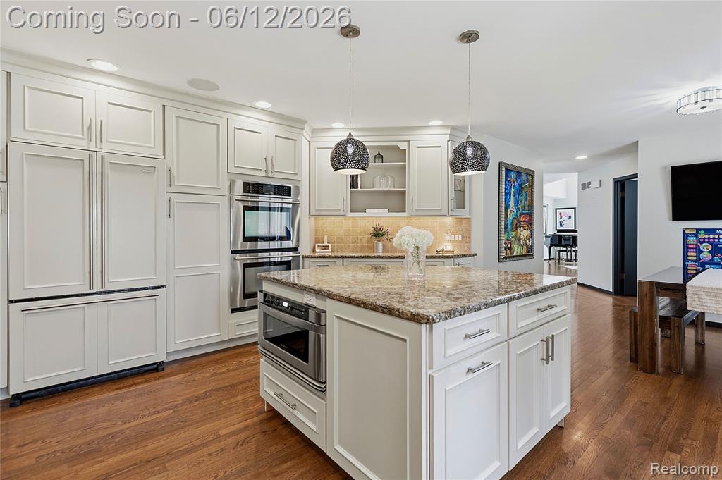 4057 Fox Lake Drive, Bloomfield Hills, MI 48302 — Photo 16