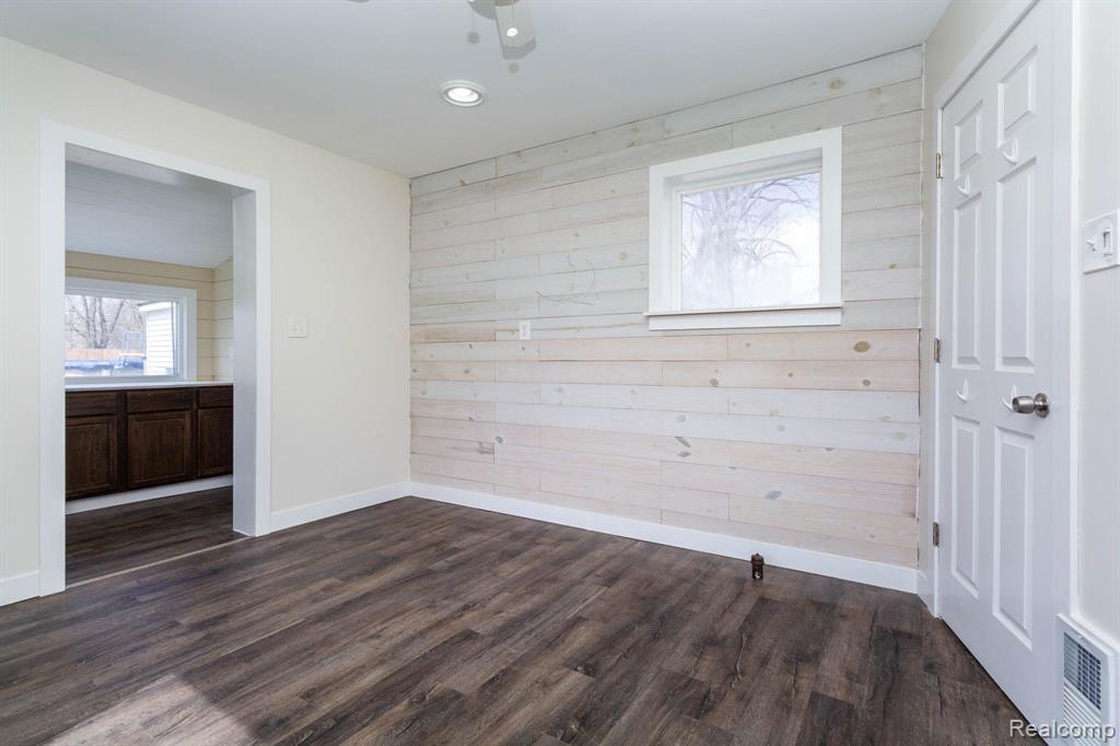 1147 Harrison Avenue, Garden City, MI — Photo 18
