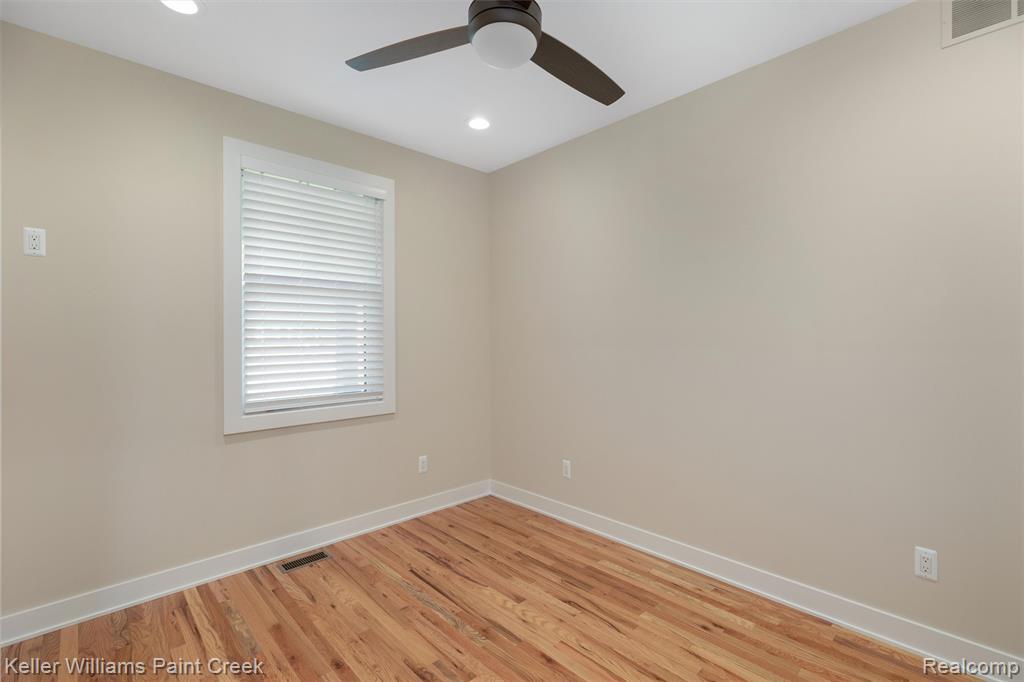 7955 Jordan Drive, Waterford, MI 48327 — Photo 7