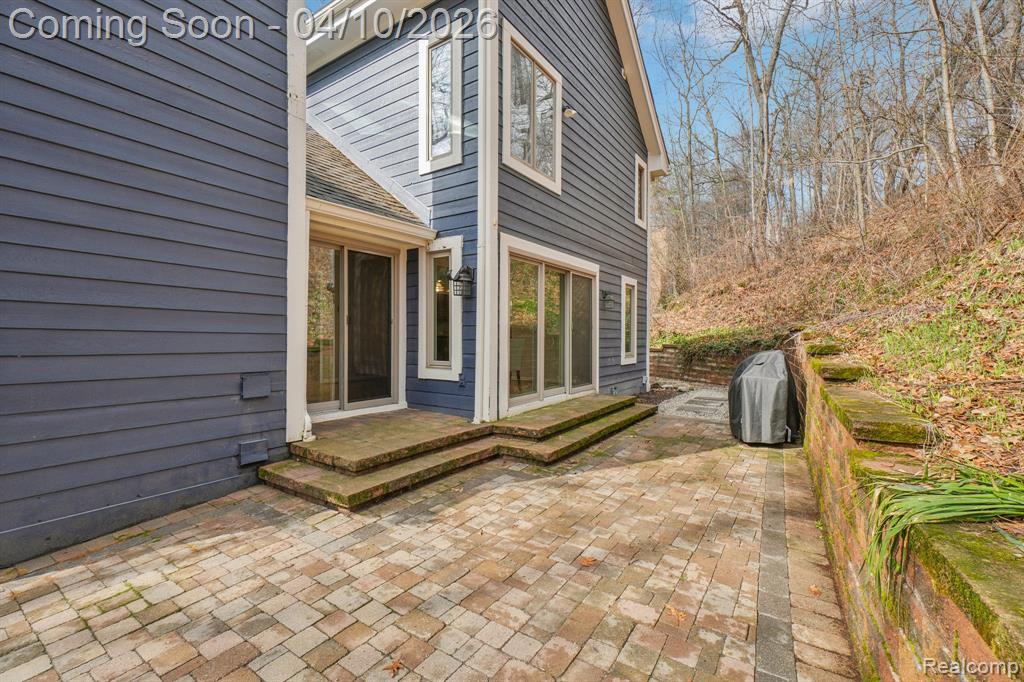 8933 Minne Wanna Road, Clarkston, MI 48348 — Photo 34