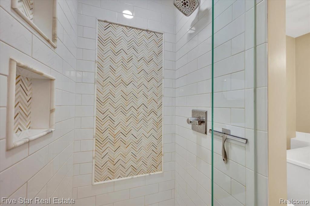 4143 Glencastle Drive, Troy, MI 48098 — Photo 26