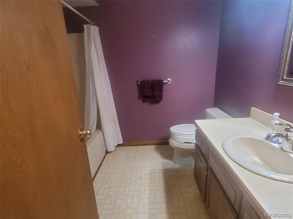 1705 Wild Cherry Lane, Lapeer, MI 48446 — Photo 10
