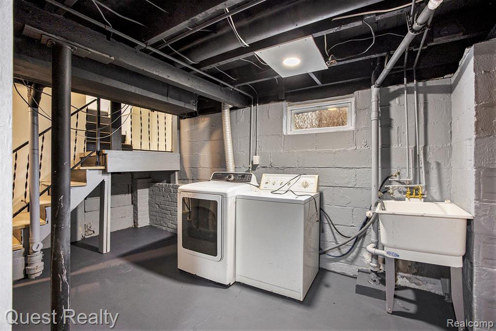 9 Hubbard, Mount Clemens, MI 48043 — Photo 23