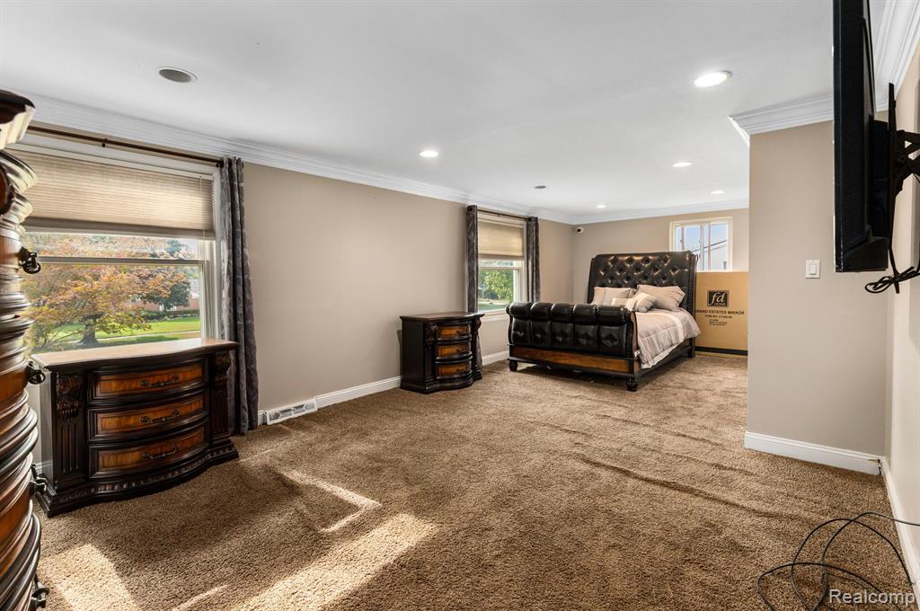 18230 RAINBOW Drive, Lathrup Village, MI 48076 — Photo 15