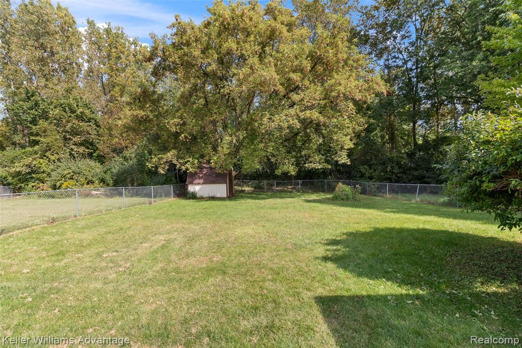5671 Caren Drive, Ypsilanti, MI 48197 — Photo 33