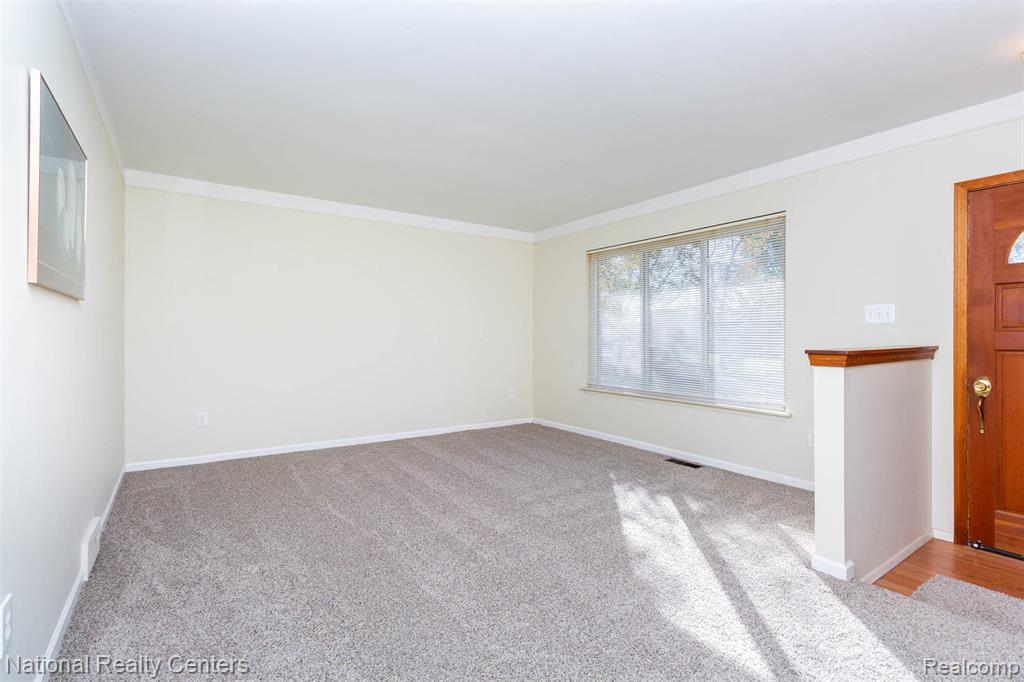 511 S Bryar Street, Westland, MI 48186 — Photo 8