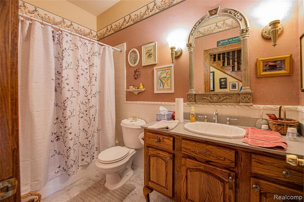 3839 Shamrock Drive, Lapeer, MI 48446 — Photo 36