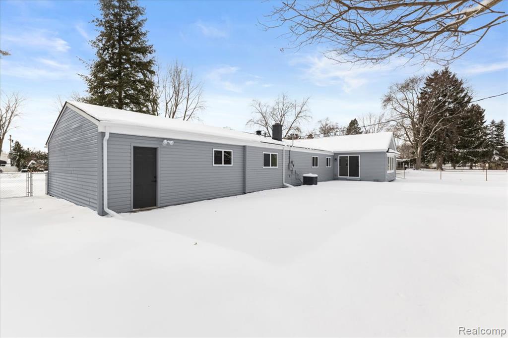 5348 Burgundy Drive, Clarkston, MI — Photo 37
