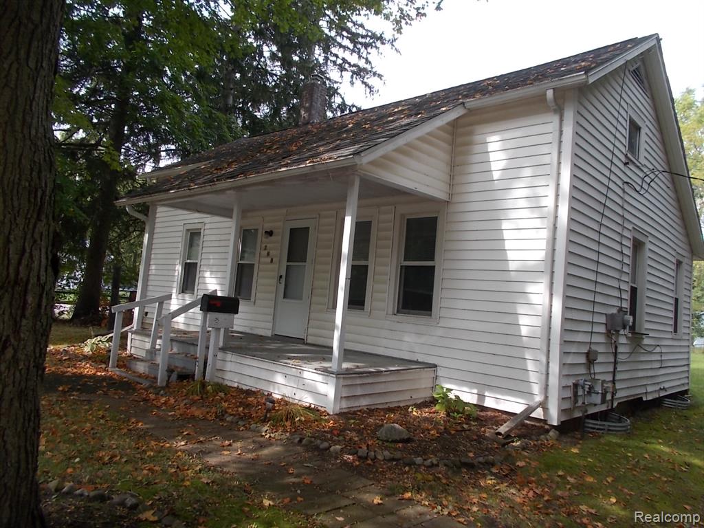 621 Meek Street, Caro, MI 48723 — Photo 2