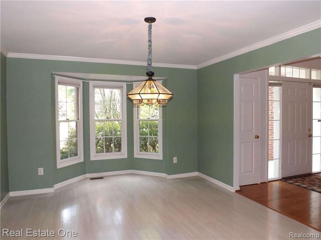 4066 COVENTRY Drive, Rochester Hills, MI 48326 — Photo 19