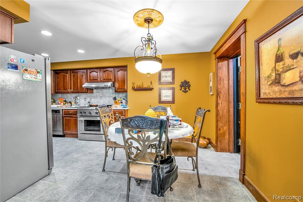 9000 Ferry Road, Grosse Ile, MI 48138 — Photo 43