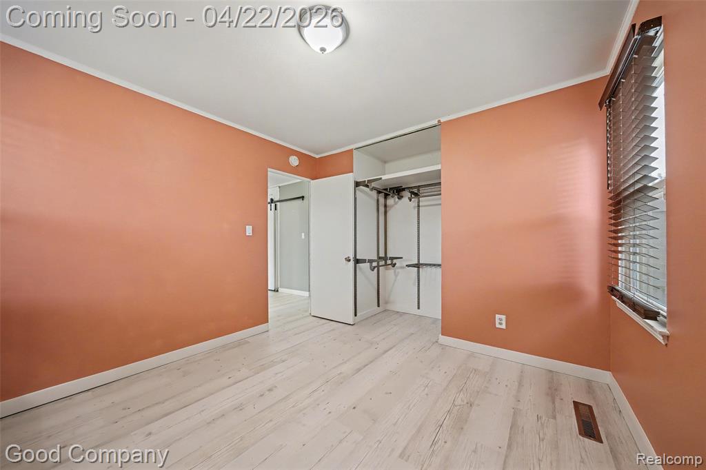 10280 Troy Street, Oak Park, MI 48237 — Photo 12