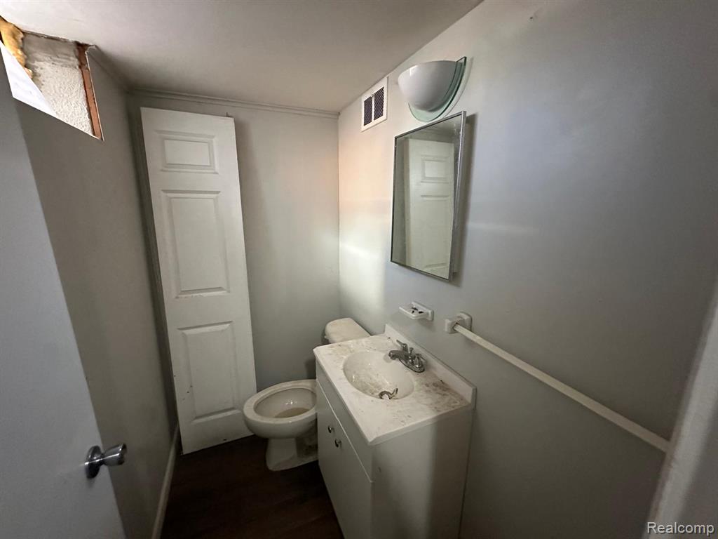 30026 Bock Street, Garden City, MI — Photo 10