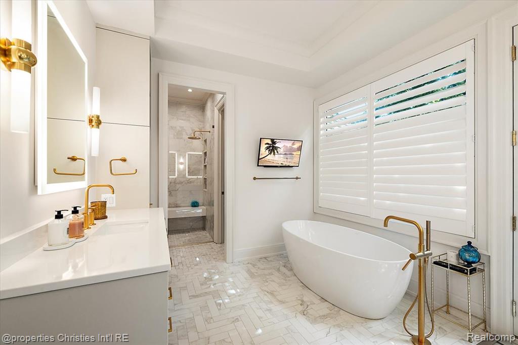 40 Scenic Oaks Drive N, Bloomfield Hills, MI 48304 — Photo 26