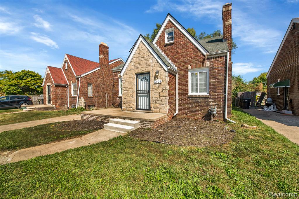 5926 BALFOUR Road, Detroit, MI 48224 — Photo 2