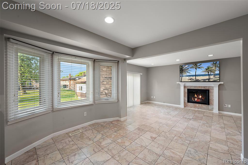 4152 Bloomfield Drive, Sterling Heights, MI 48310 — Photo 26