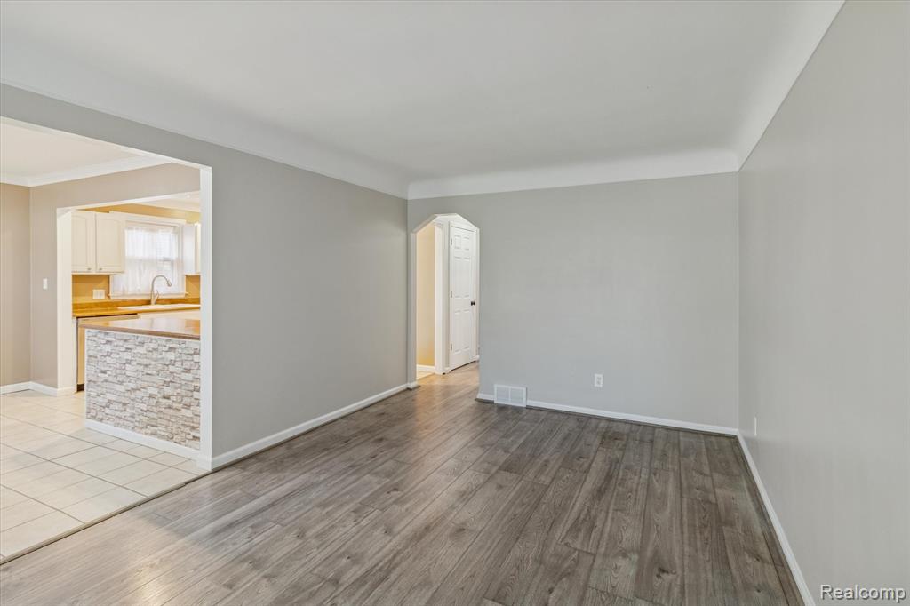 7853 Robinson Avenue, Allen Park, MI 48101 — Photo 13