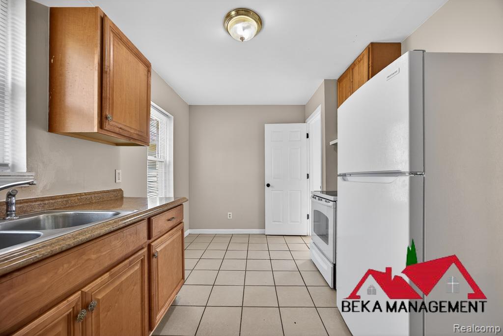 4924 Howe Road, Wayne, MI 48184 — Photo 6