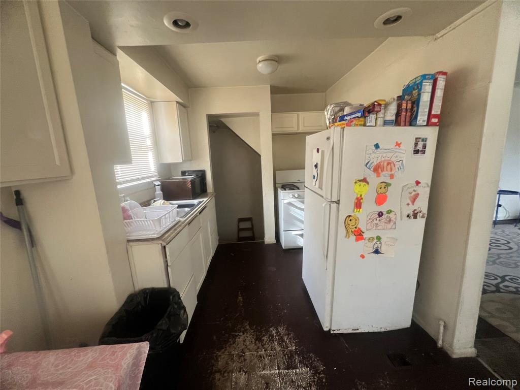 20543 Waltham Street, Detroit, MI 48205 — Photo 13