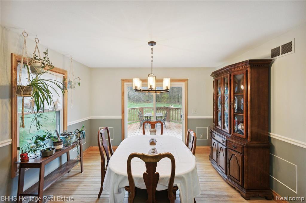 5904 W ALLEN Road, Fowlerville, MI 48836 — Photo 11