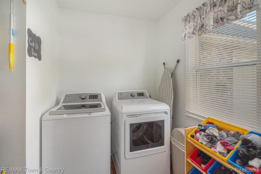 813 Birchwood Drive, Flushing, MI 48433 — Photo 36