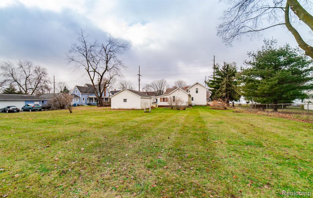 43 N GLASPIE Street, Oxford, MI 48371 — Photo 32