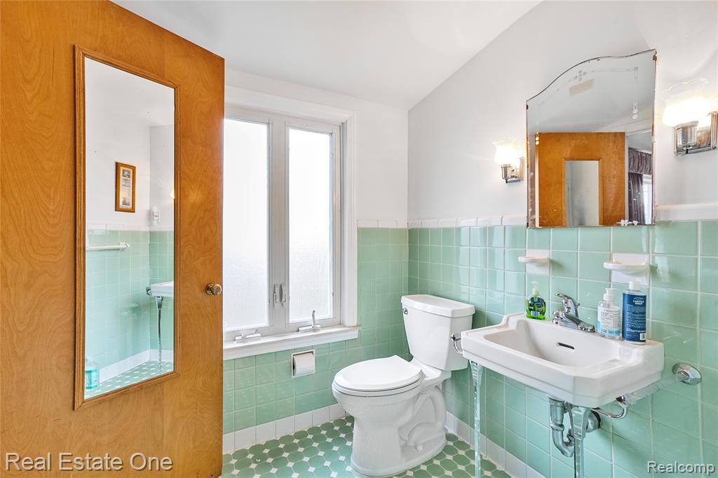400 Beechmont Street, Dearborn, MI 48124 — Photo 25