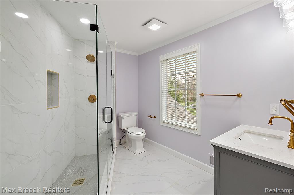 945 Wellsley Court, Bloomfield Hills, MI 48304 — Photo 31