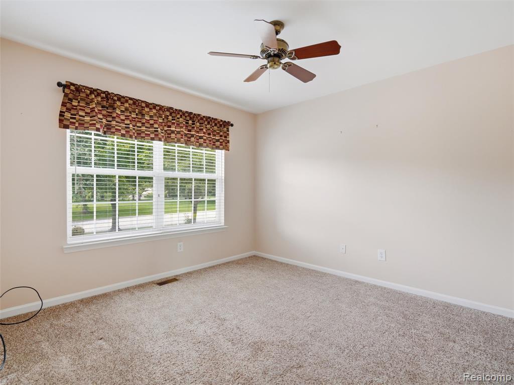 6394 Heron Park Way, Clarkston, MI — Photo 17