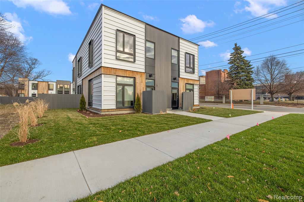 7631 E Lafayette, Detroit, MI 48214 — Photo 3
