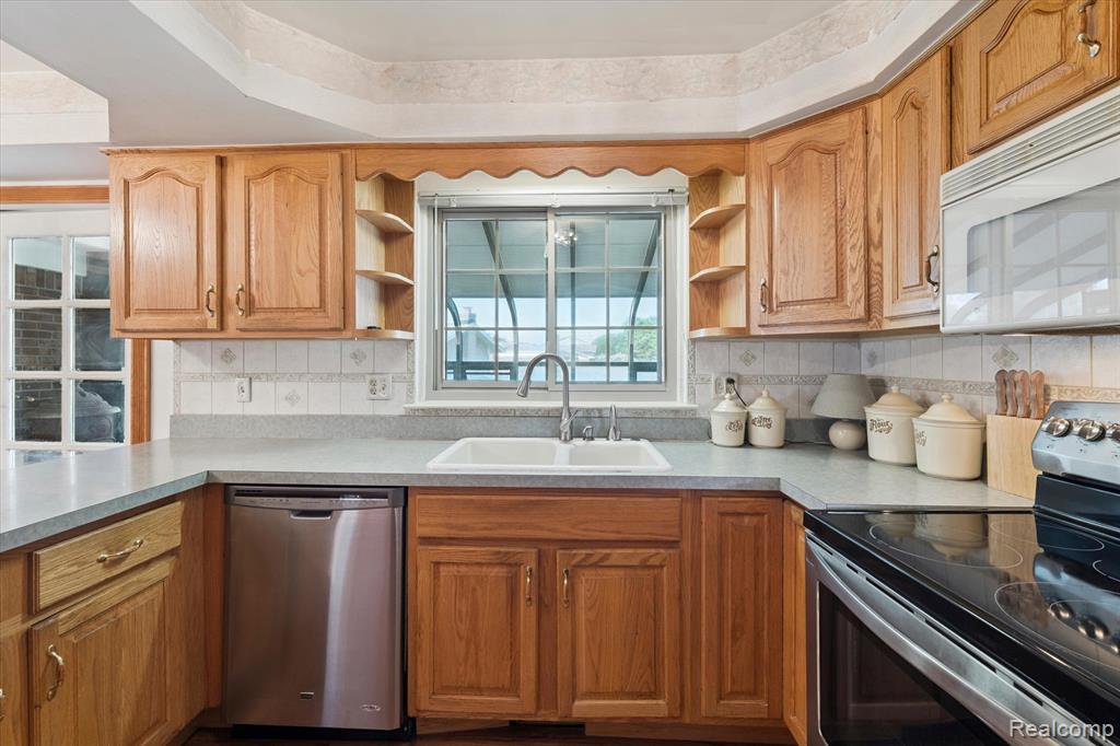 437 Corinne, Canton, MI 48187 — Photo 13
