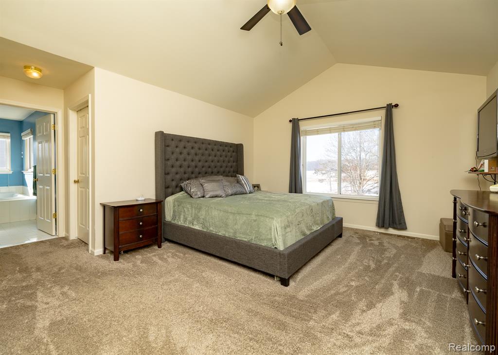 5731 Bingham Drive, Commerce Twp, MI 48382 — Photo 23