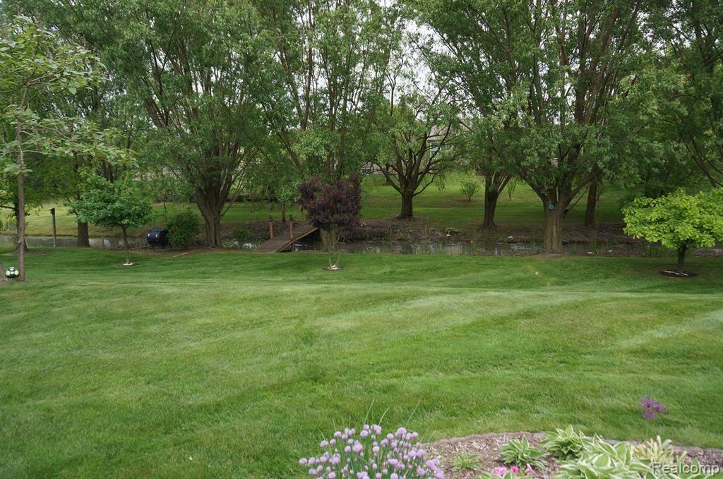 49954 Willowood Drive, Macomb, MI 48044 — Photo 29