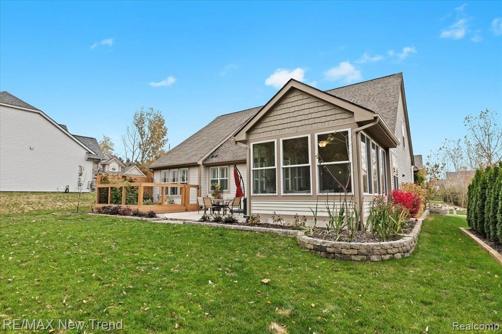 567 NAPA VALLEY Drive, Milford, MI 48381 — Photo 5