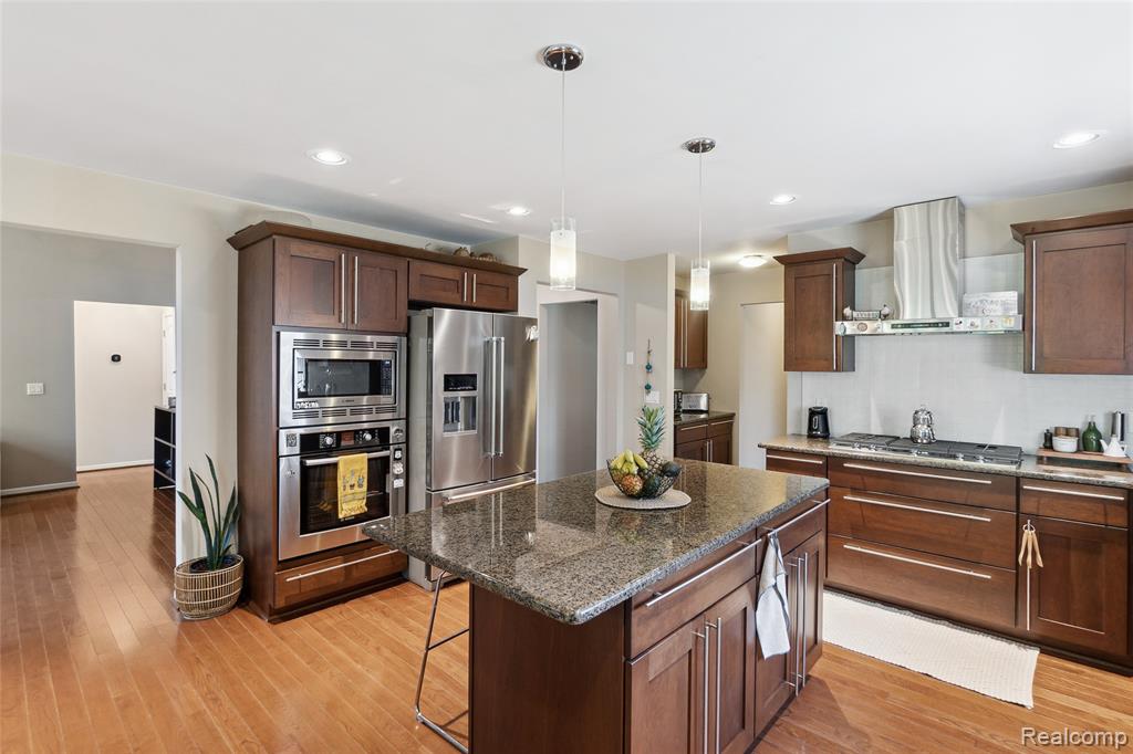 418 Greenan Lane, Lake Orion, MI 48362 — Photo 19