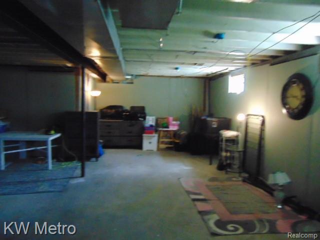 445 Navahoe Street, Detroit, MI 48215 — Photo 11