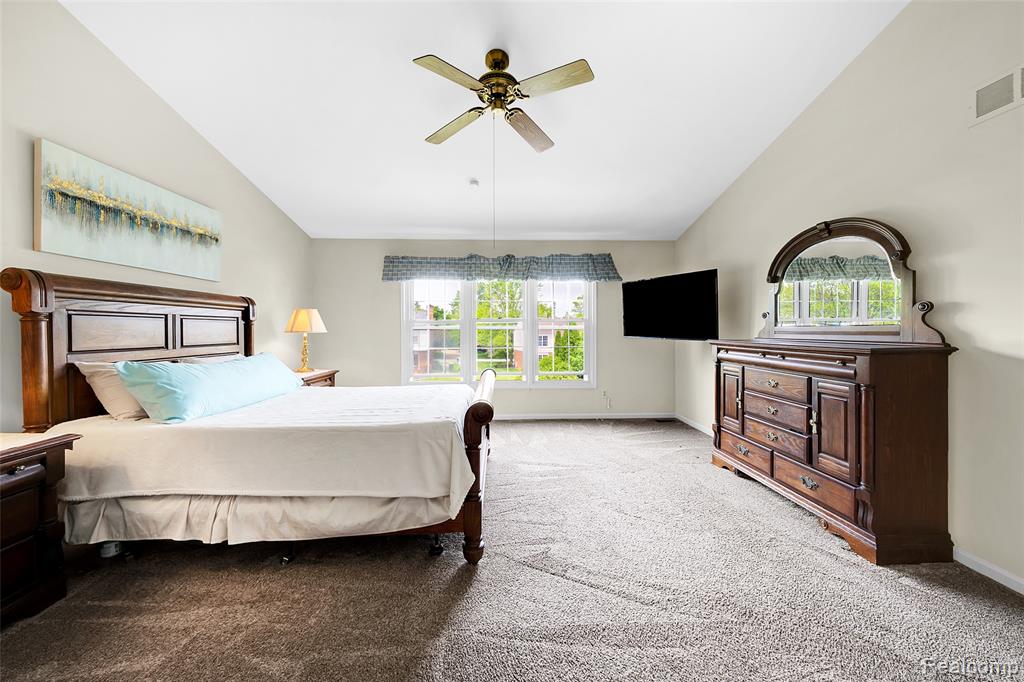 45300 White Pines Drive, Novi, MI — Photo 23